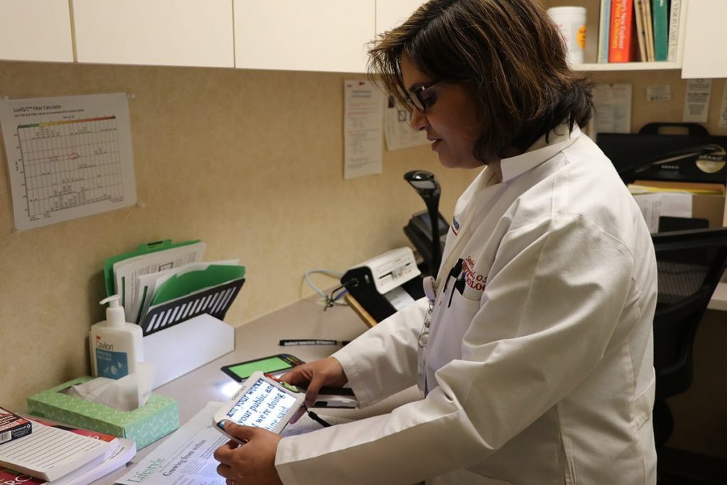 Kenali Sejak Dini Penurunan Ketajaman Visual Akibat Low Vision