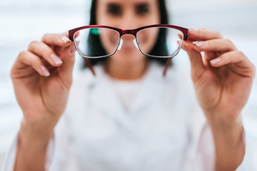 Atasi Gangguan Binokular Vision Dengan Vision Therapy