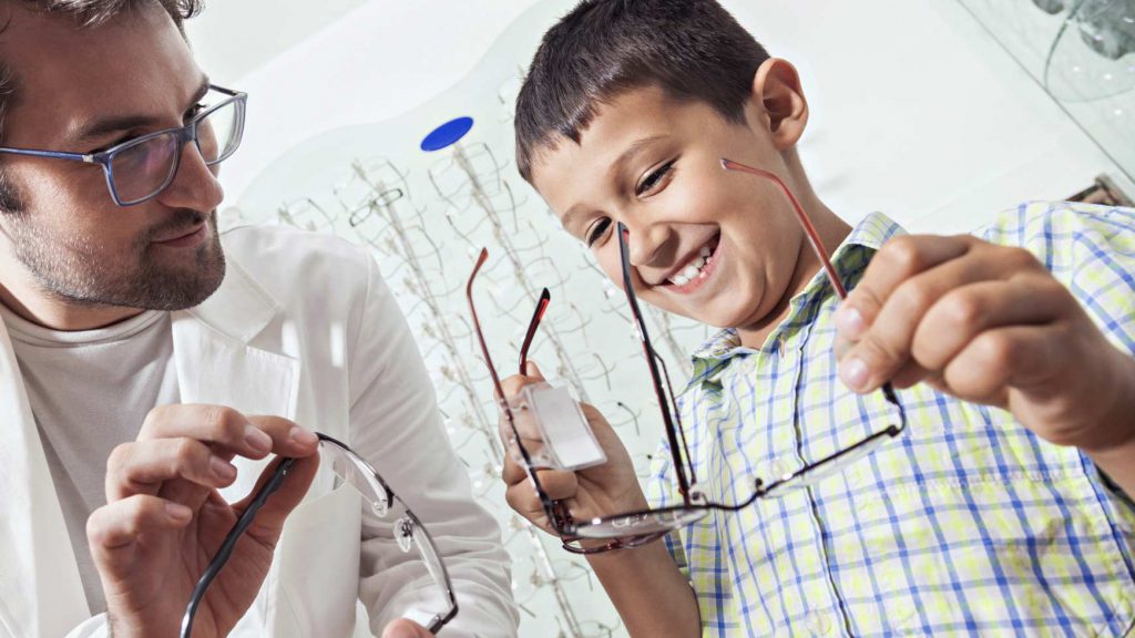 Waspadai Low Vision dan Atasi Dengan Vision Therapy