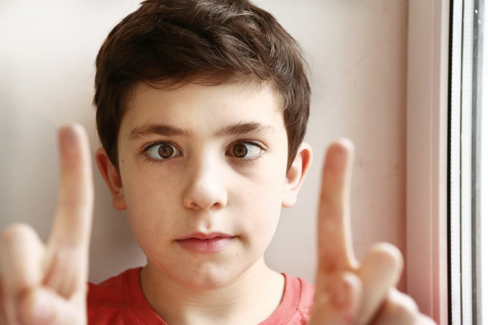 Cegah Risiko Mata Juling pada Anak dengan Vision Therapy