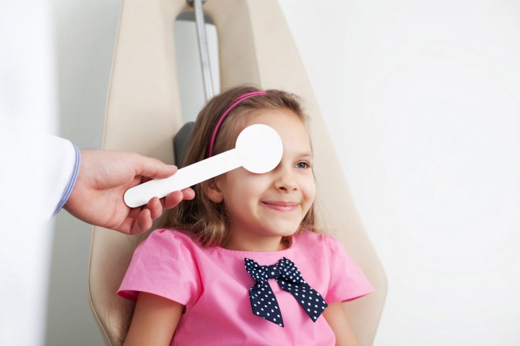Cegah Risiko Mata Malas Amblyopia dengan Vision Therapy