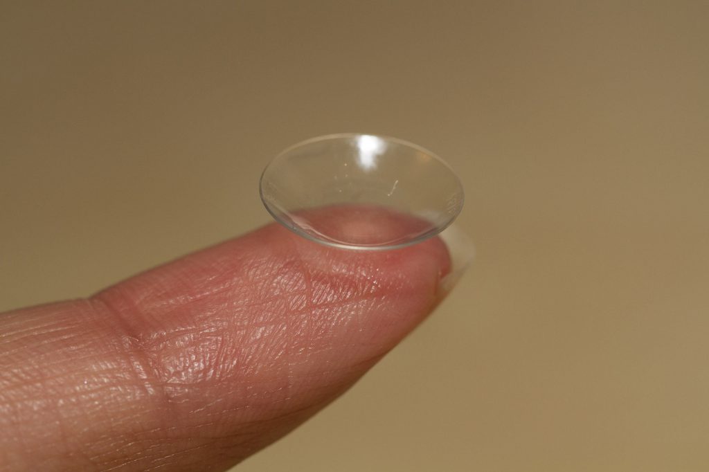 Kenapa Anda Perlu Memilih Perawatan Orthokeratology?