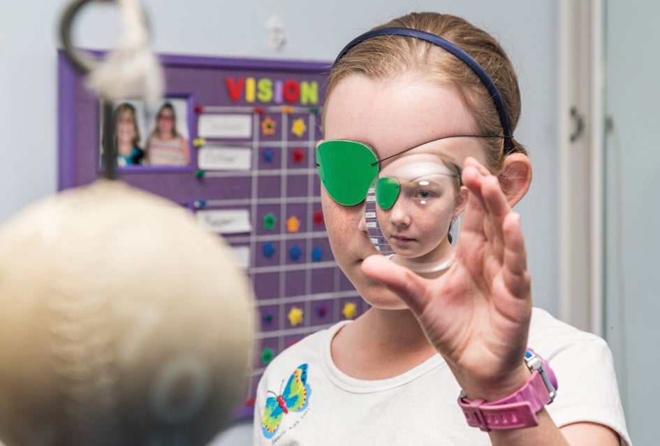 Pentingnya Vision Therapy untuk Mengatasi Mata Malas pada Anak