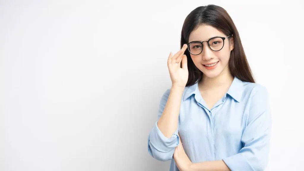 Berbagai Mitos yang Beredar tentang Pengobatan Mata Minus