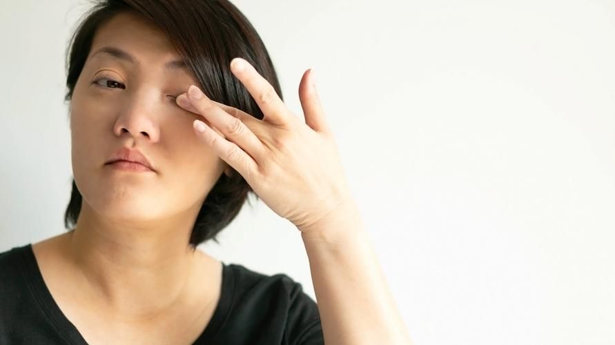 Sudut Mata Belekan Saat Bangun Tidur, Apa Penyebabnya?