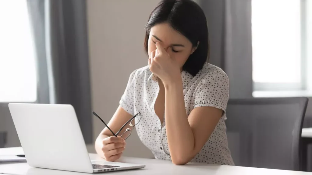 Profesi yang Bisa Membahayakan Mata dan Tips Menjaga Mata