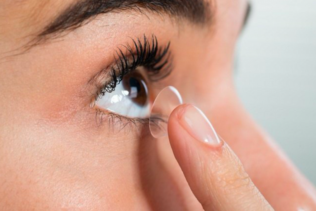 Apakah Lensa Sklera adalah Vision Therapy Terbaik untuk Pasien Keratoconus?