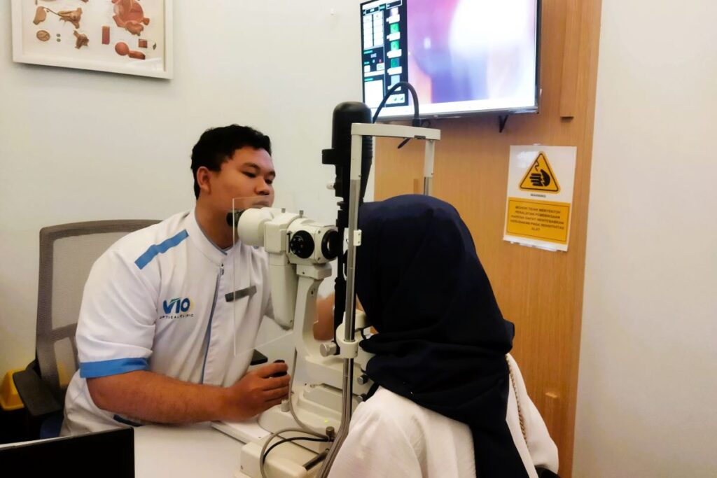 Tips Memilih Klinik Mata Penyedia Perawatan Ortho K untuk Mata Minus Anda